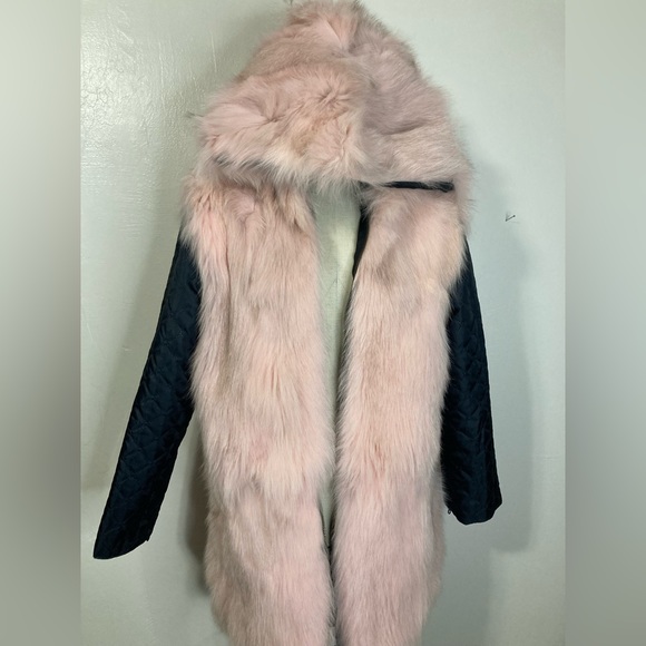 Reversible jacket w dyed pink fox fur and hood - Picture 2 of 9